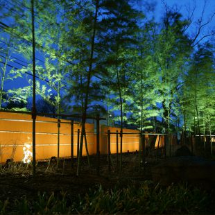 洗足学園溝の口キャンパス 前田ホール前庭園