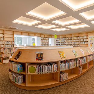 瑞穂町図書館